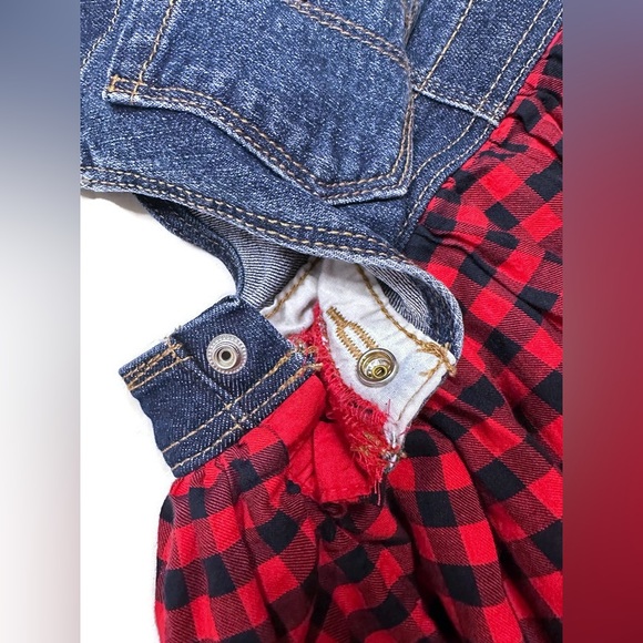 OshKosh B’gosh, Overall Jean Dress with Buffalo Plaid- Size 4T - Picture 3 of 5